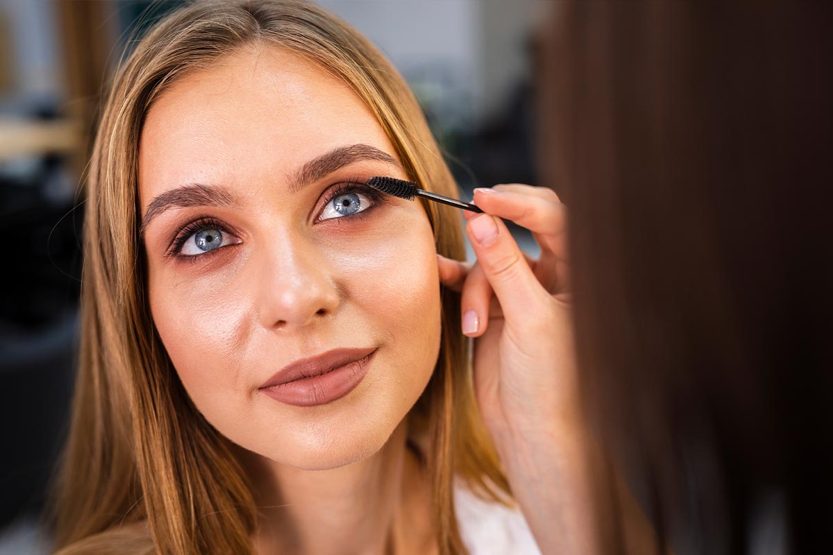 Professioneller Make-up Service